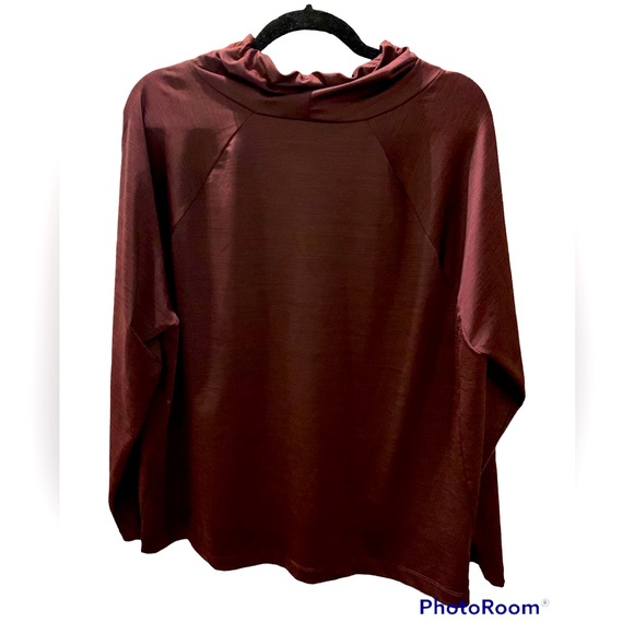 Amazing Athleisure burgundy pullover, lightweight with drawstring neckline - Picture 2 of 3